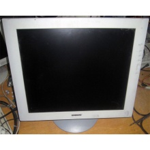 Нерабочий монитор 18.1" TFT Sony SDM-S81R (Кызыл)