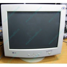 Кинескопный монитор 17" LG Studioworks 700B (Кызыл)